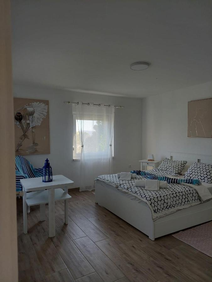Apartment Hajduk Стариград-Пакленица Экстерьер фото